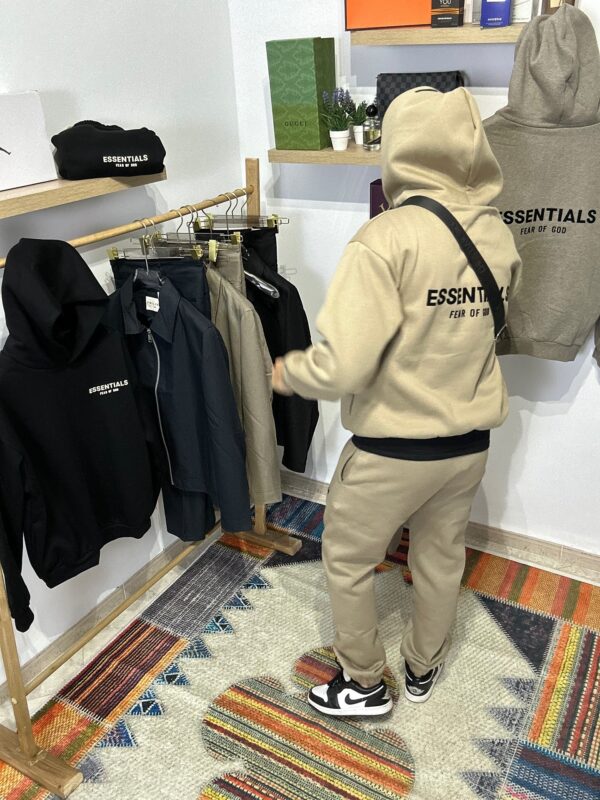 583808767_17852445756585843_6622481262238244454_n Survêtement