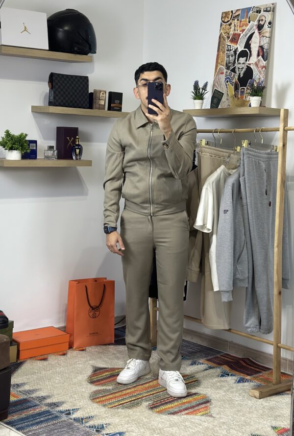 IMG_0142 ENSEMBLE FRILIVIN BEIGE ( demi saison )