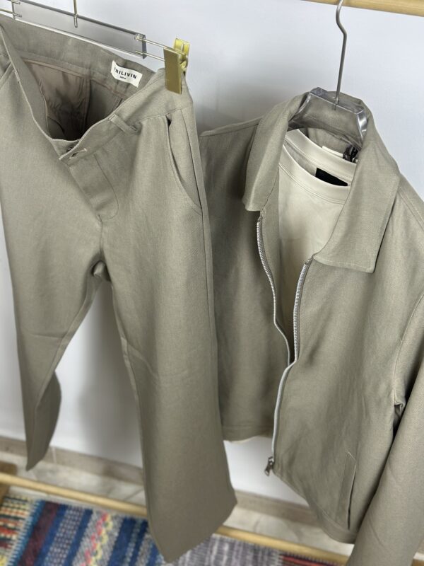 IMG_2233 ENSEMBLE FRILIVIN BEIGE ( demi saison )